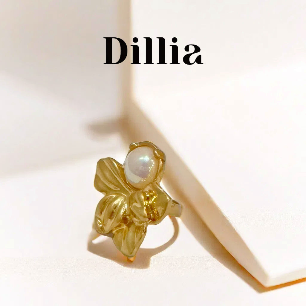 Elegant Leaf-Inlaid Pearl Gold-Plated Ring