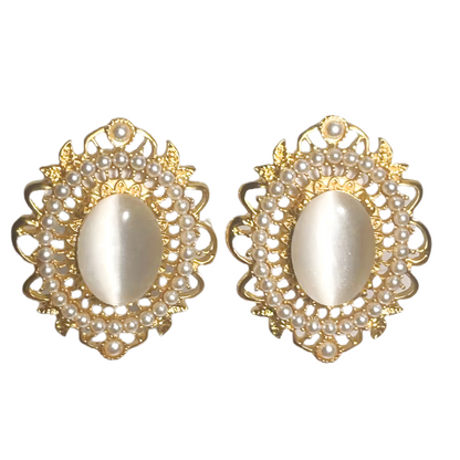 Elegant Luxurious Gold Oval Gemstone Pearl Earrings