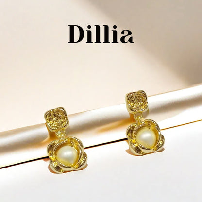 Elegant Golden Jewelry Set with Vintage Turquoise-Like Stones