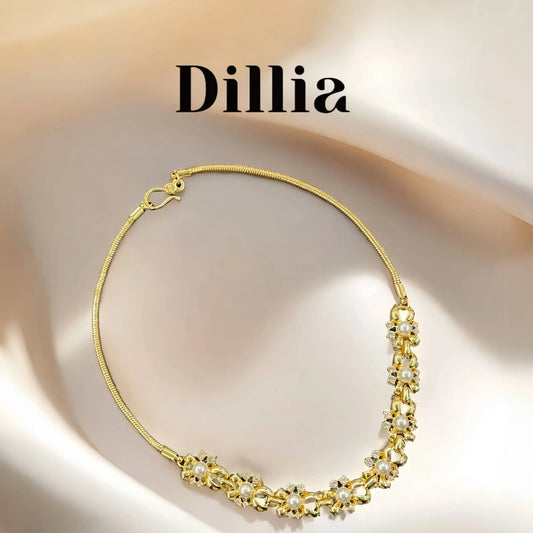 Luxurious Pearls Rhinestones Accents Gold-Plated Necklace