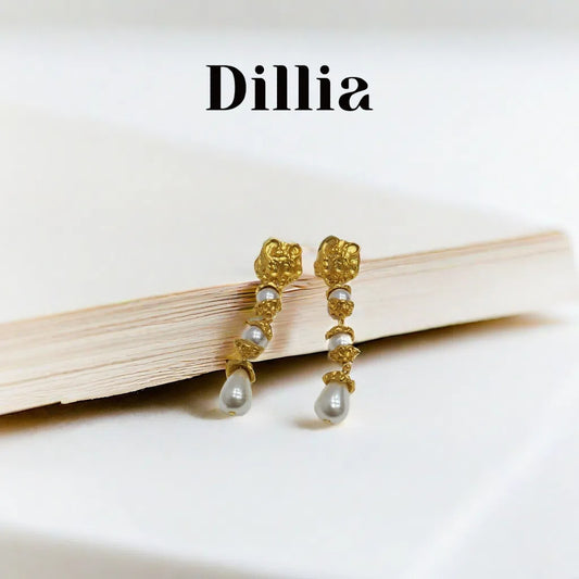 Vintage-Inspired Pearl Dangle Golden Earrings