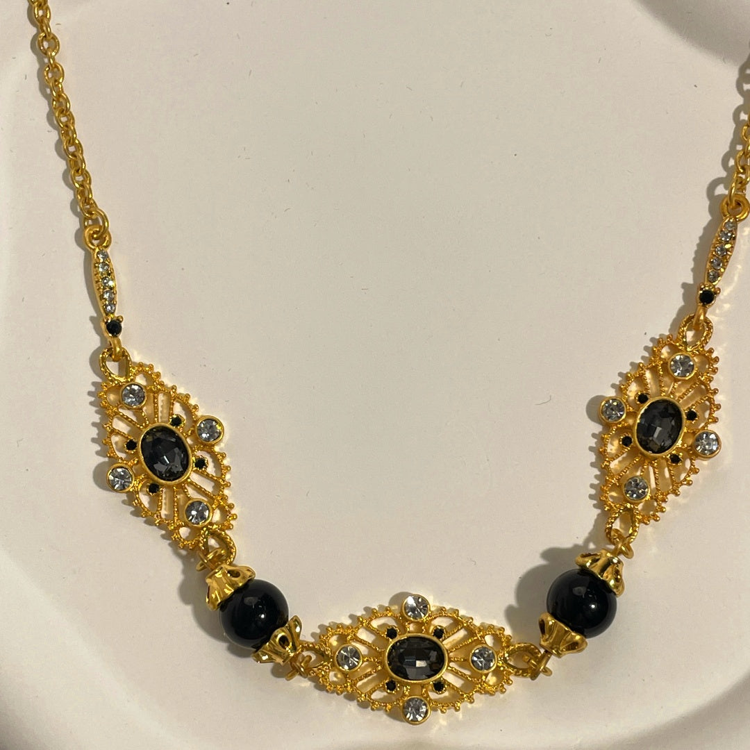 Vintage Black Ziron Hollow Gold Filigree Necklace