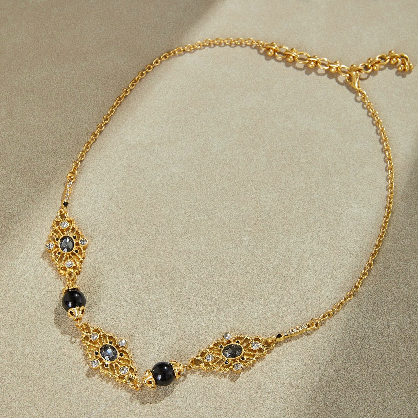 Vintage Black Ziron Hollow Gold Filigree Necklace