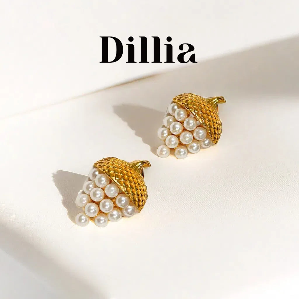 Chic Acorn Shape Pearl Cluster Earrings