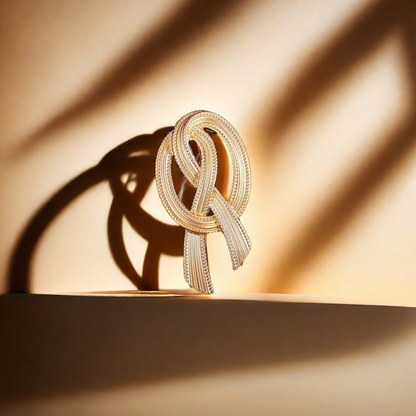 Retro Simple Satin Ribbon Copper Alloy Brooch