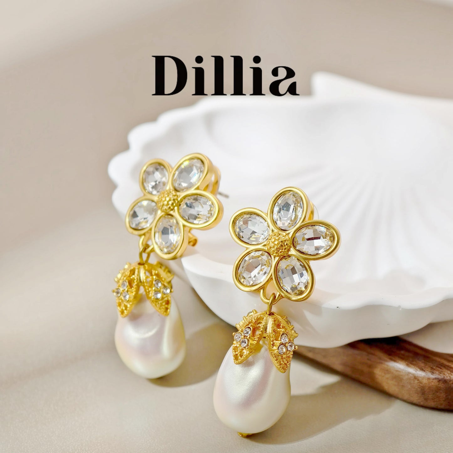 Retro Zircon Flower Drop Pearl Pendant Earrings