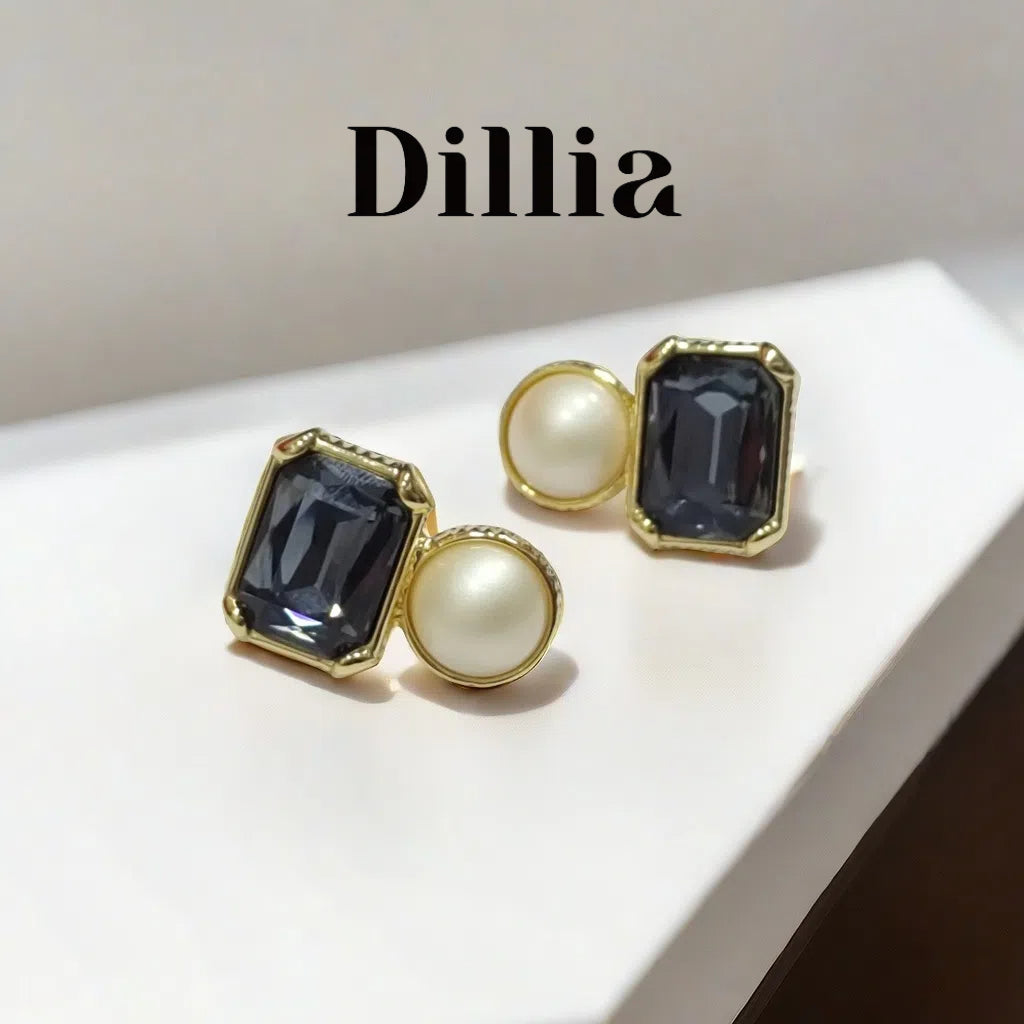 Elegant Contrasting Crystal and Pearl Earrings