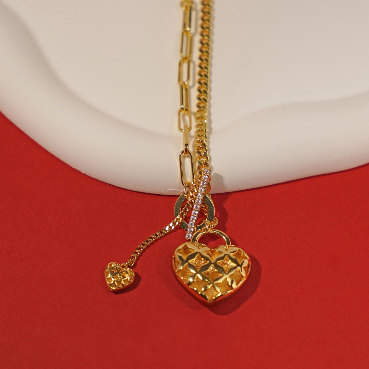 Fashion Enamel Golden Red Heart Pendant Necklace