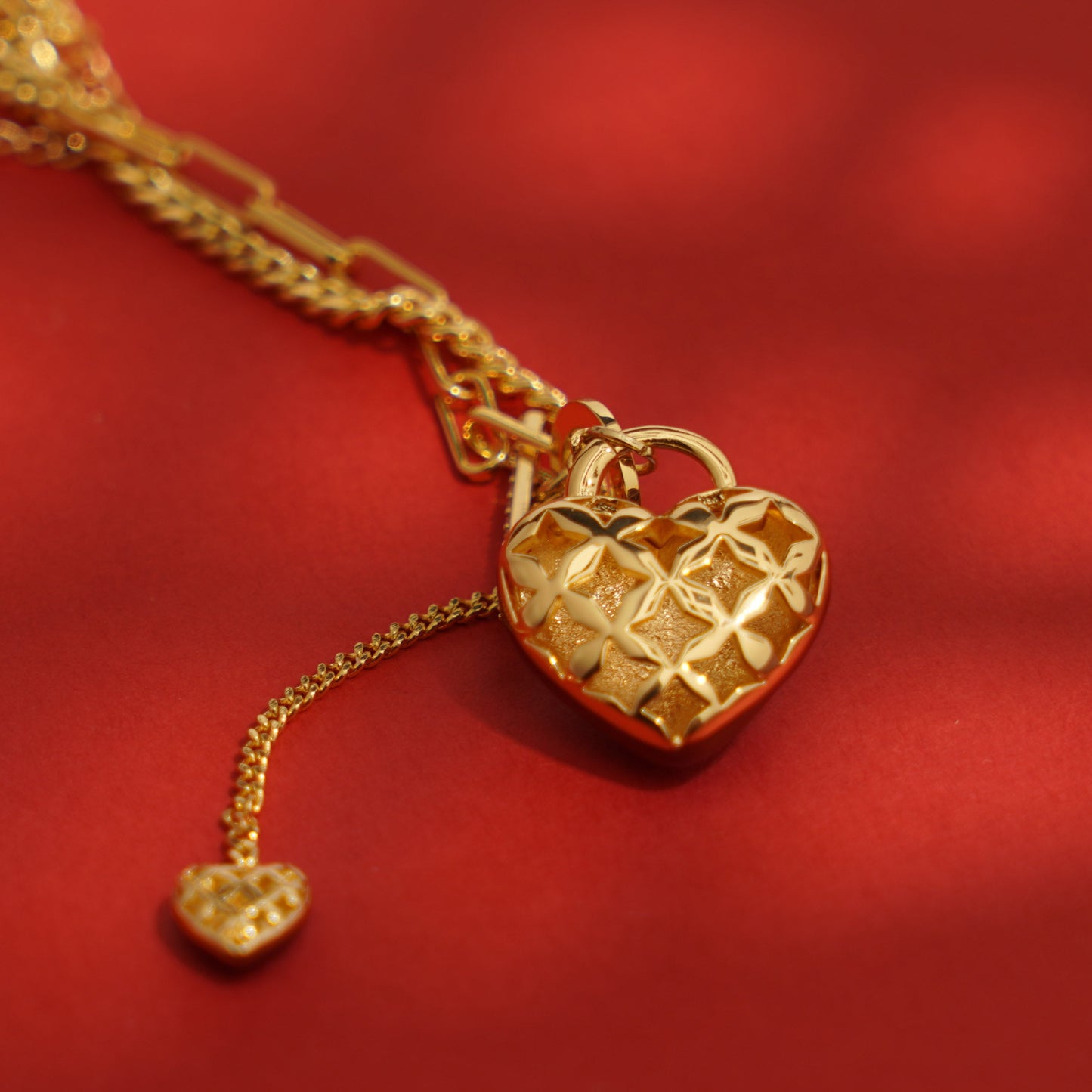 Fashion Enamel Golden Red Heart Pendant Necklace