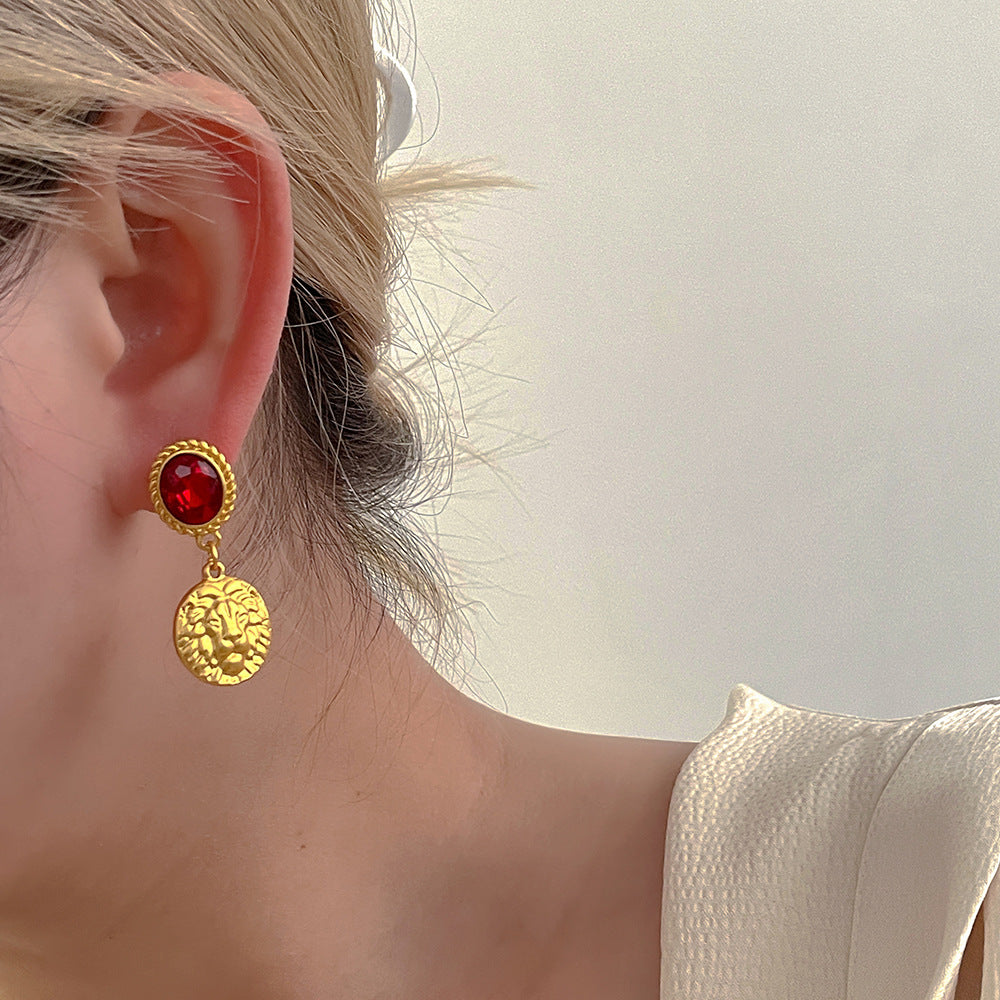 Golden Engraved Lion Vintage Glaze Stone Stud Vintage Earrings