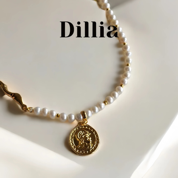 Gold Coin Pendant Freshwater Rice Pearl Necklace